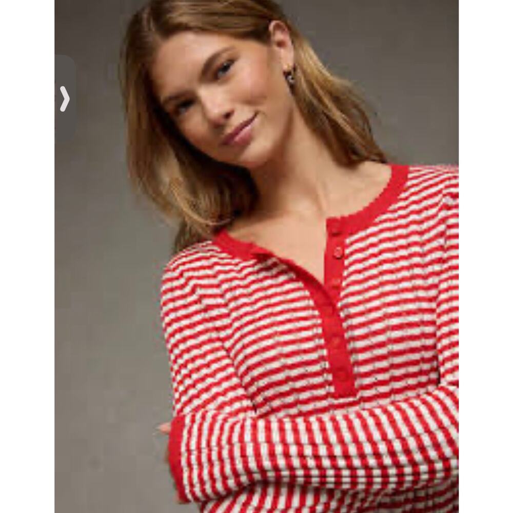 AE American Eagle Ribbed Striped Knit Henley Top Red and White Size L